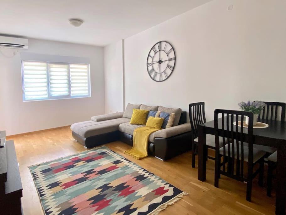 Apartment Fortune, 3 Min To The *